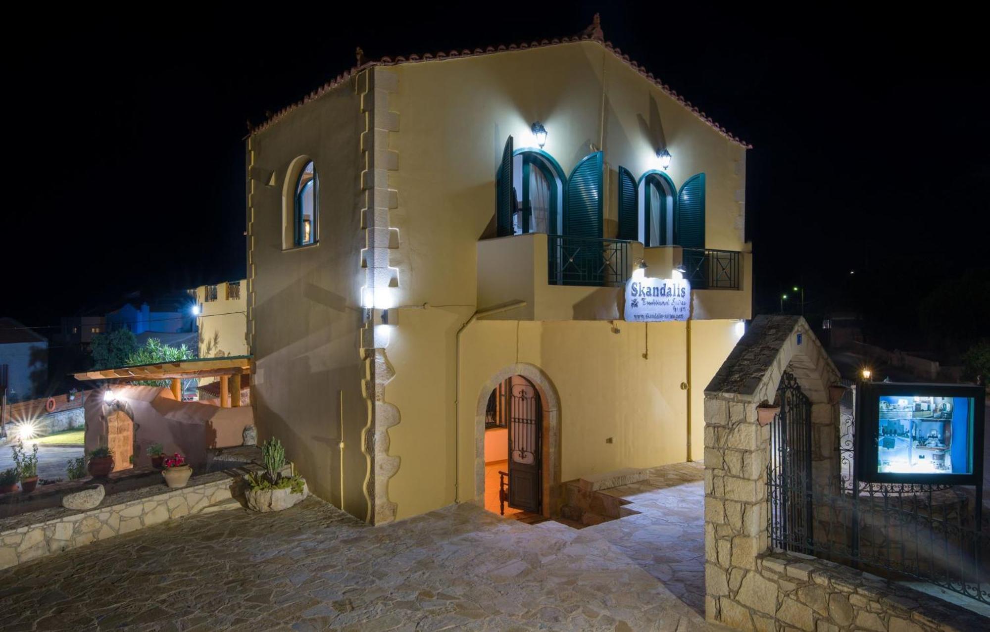 Skandalis Apartments With Pool Chorafakia Exterior foto