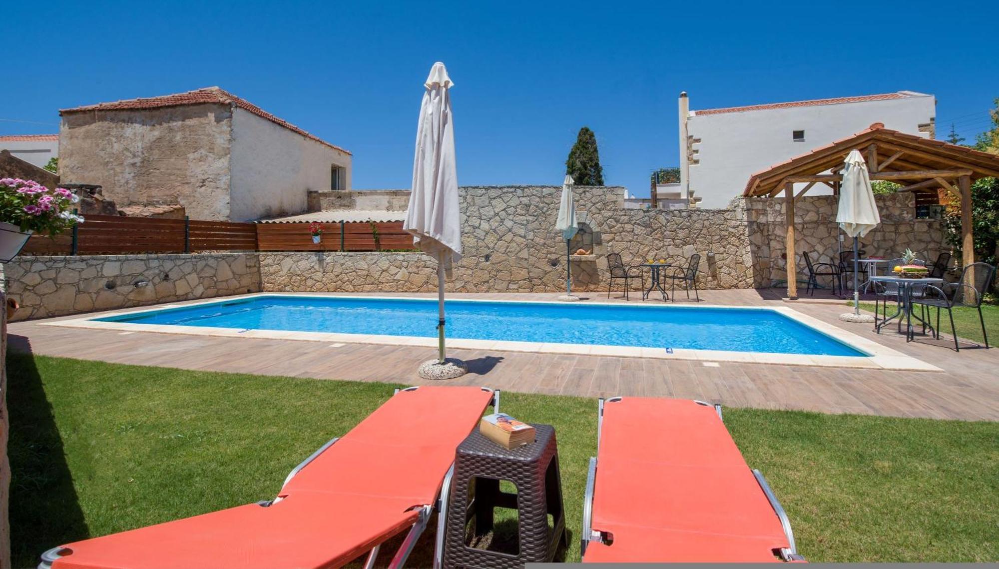 Skandalis Apartments With Pool Chorafakia Exterior foto