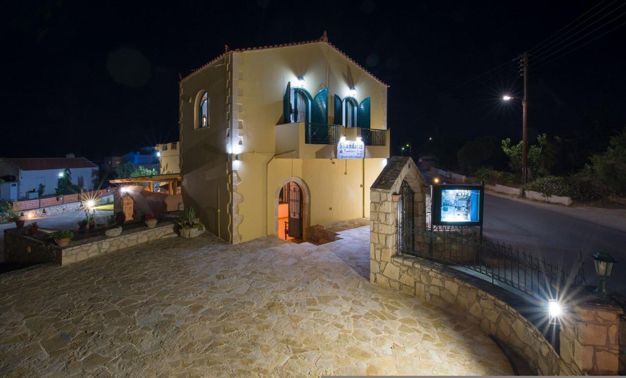 Skandalis Apartments With Pool Chorafakia Exterior foto