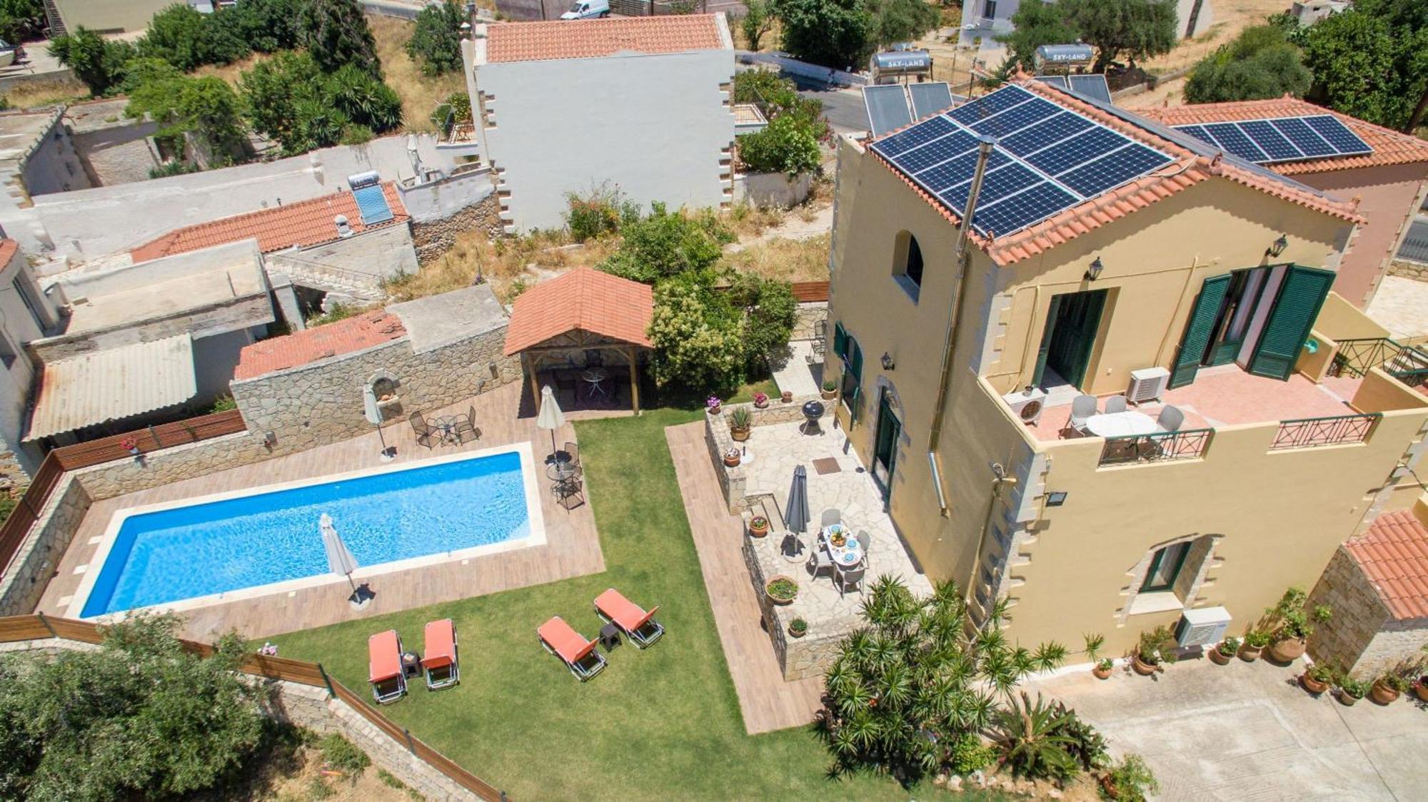 Skandalis Apartments With Pool Chorafakia Exterior foto