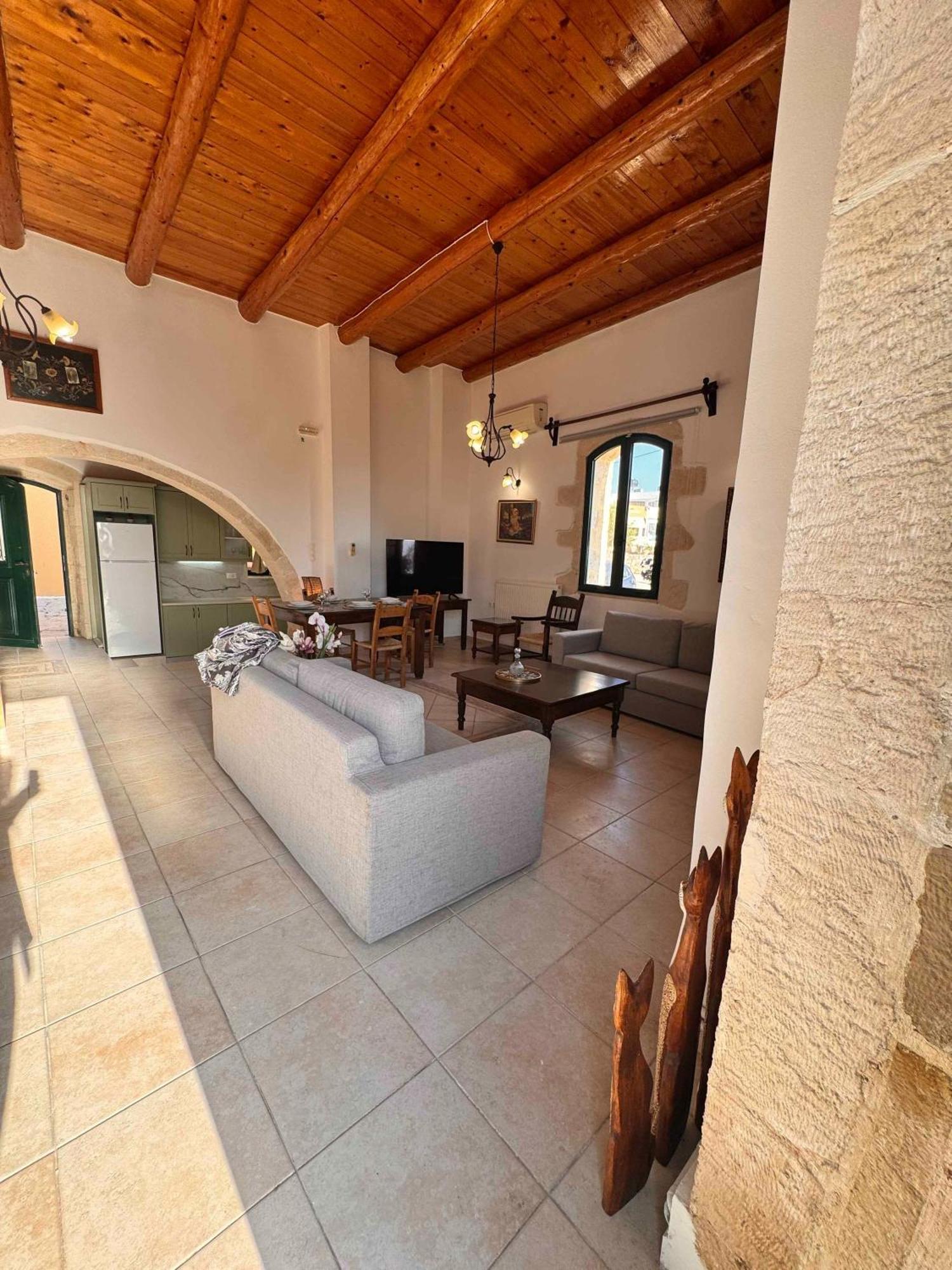 Skandalis Apartments With Pool Chorafakia Exterior foto